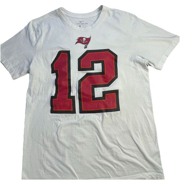 Tampa Bay Buccaneers T-Shirt  Mens Medium Tom Brady Bucs #12 Nike Tee Super Bowl - Picture 1 of 10